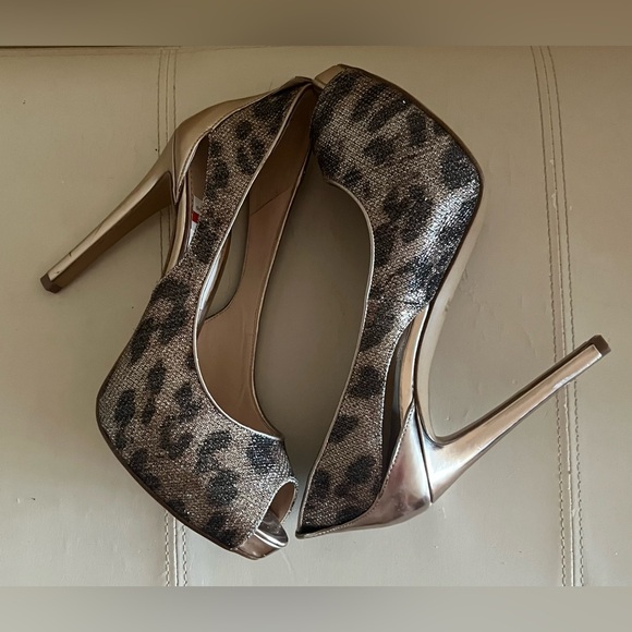 Guess Animal Print Sequins Open Toe High Heels - Picture 2 of 8